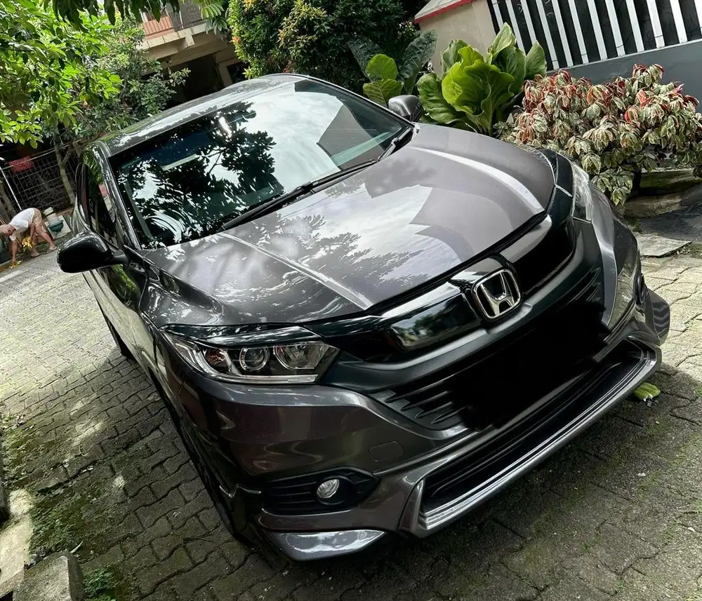 Honda HRV E Facelift AT Grey Metalik Like New