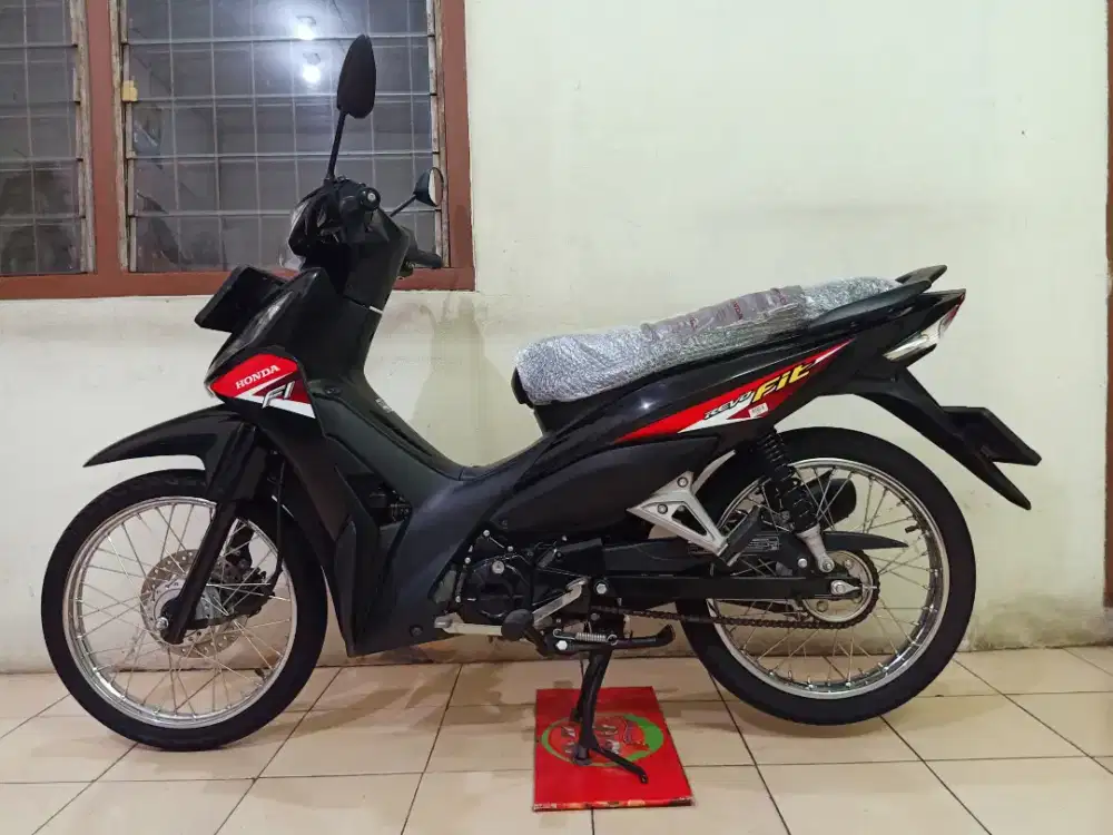 Honda REVO FIT NEW PGM-FI 2025 BL 1 (FULL ORIGINAL / LIKE NEW)