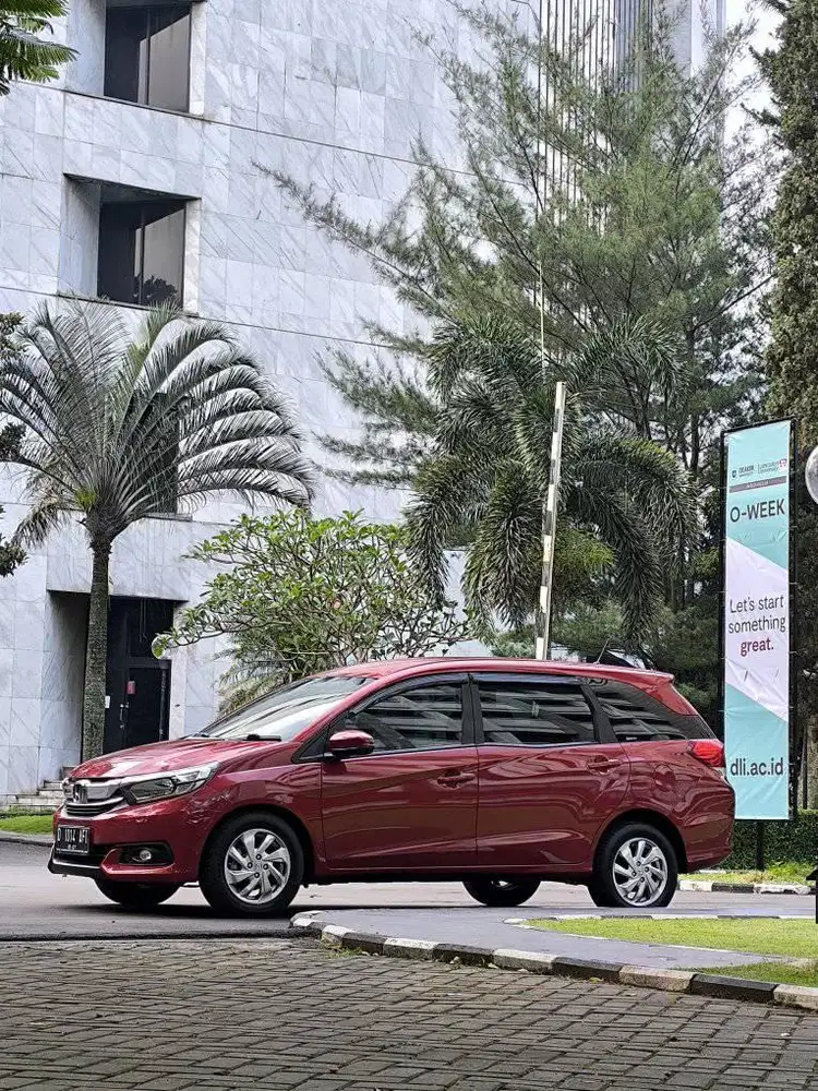 DP 9JT // HONDA MOBILIO E CVT 1.5 AT 2017 SATU TGN DARI BARU