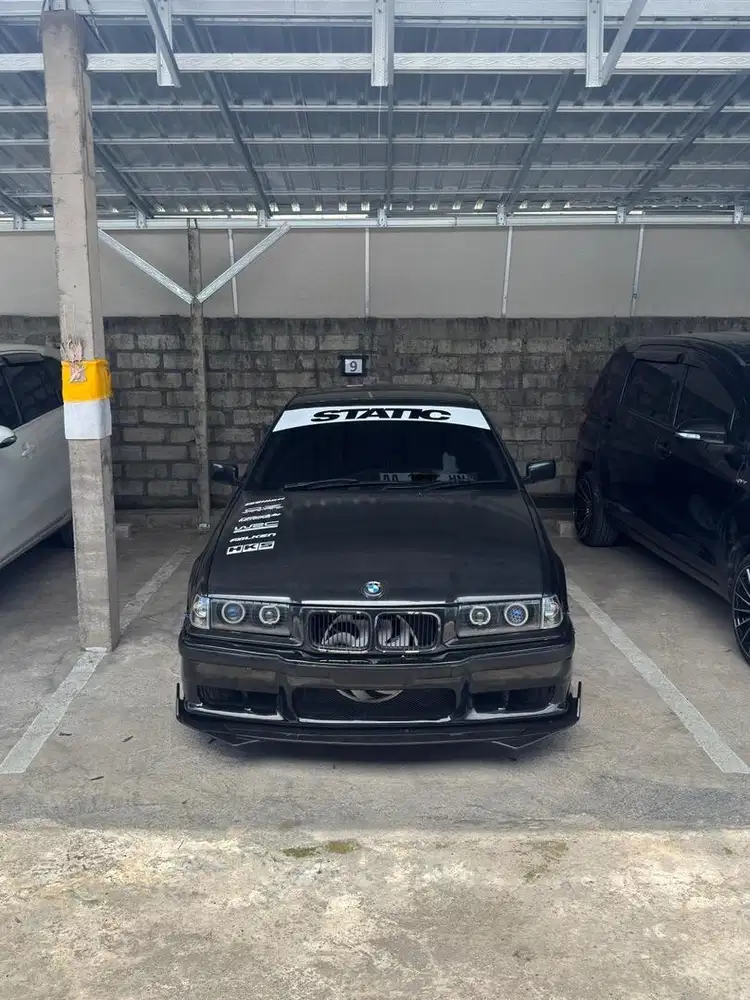 BMW E36 M52B20 320i Last Edition