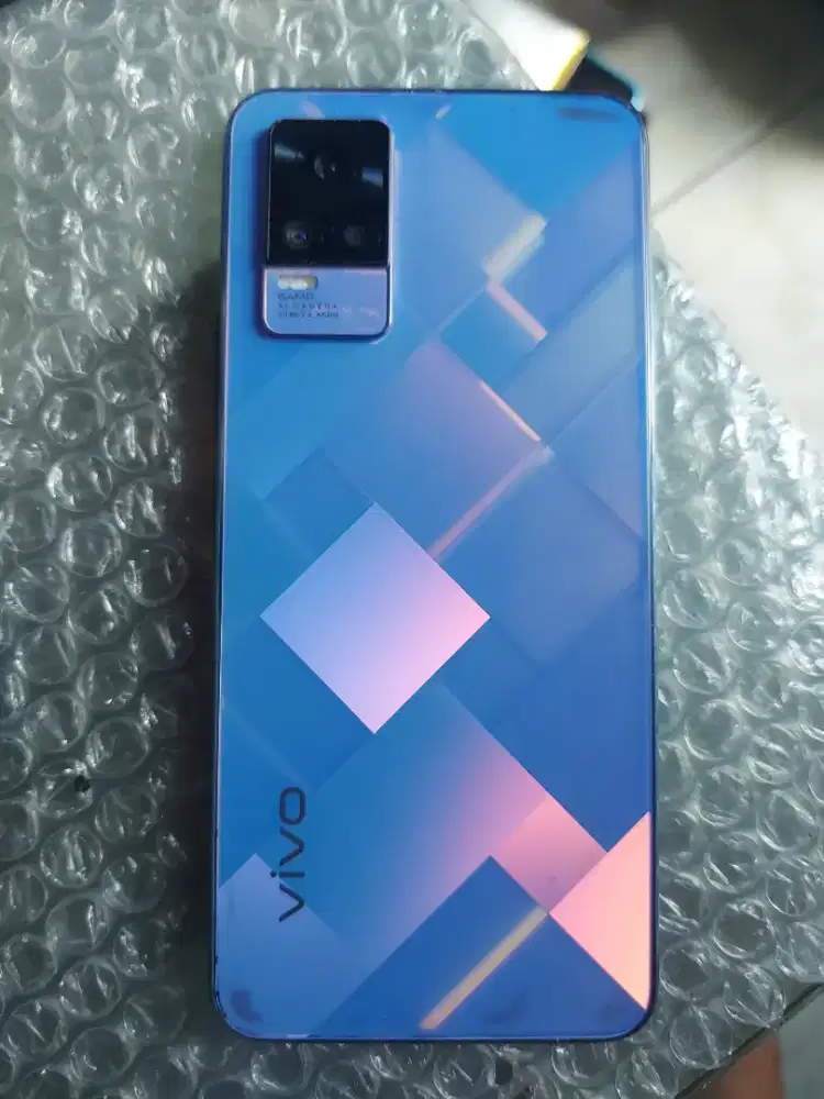 Vivo v21 4g ram 8+4/256 NFC