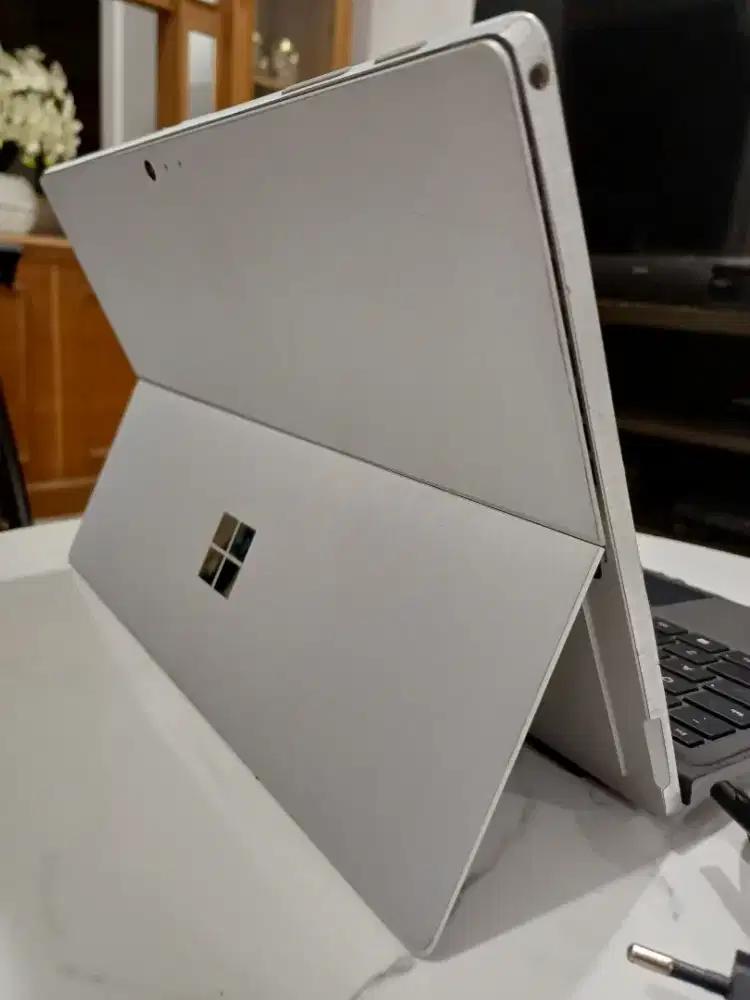 Microsoft surface pro 5