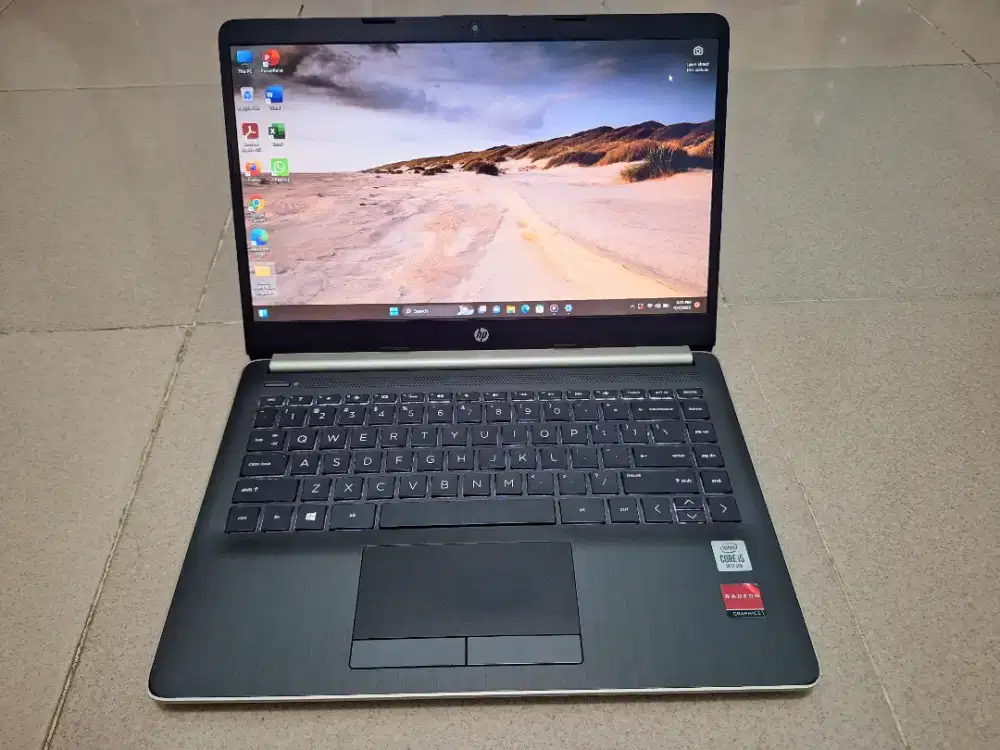 Bismillah dijual laptop hp14 slim core i5 ram 8gb ssd 512gb siap pakai
