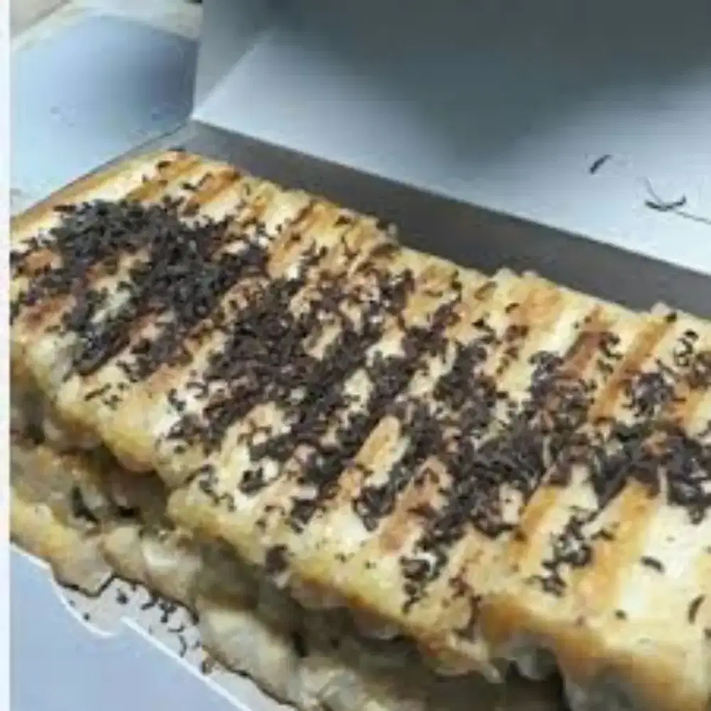 Karyawan roti bakar dan kebab