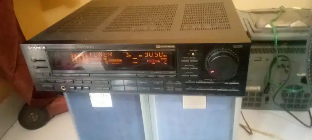 Amplifier dan RADIO merk pioneer