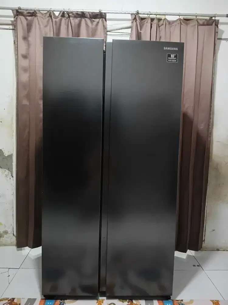 Dijual kulkas side by side samsung masih mulus seperti baru