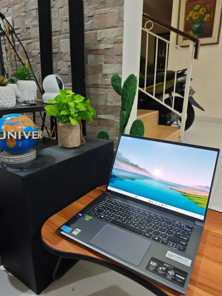 Laptop Acer Swift X OLED RTX4060 Ultra 7 x rog tuf msi nitro