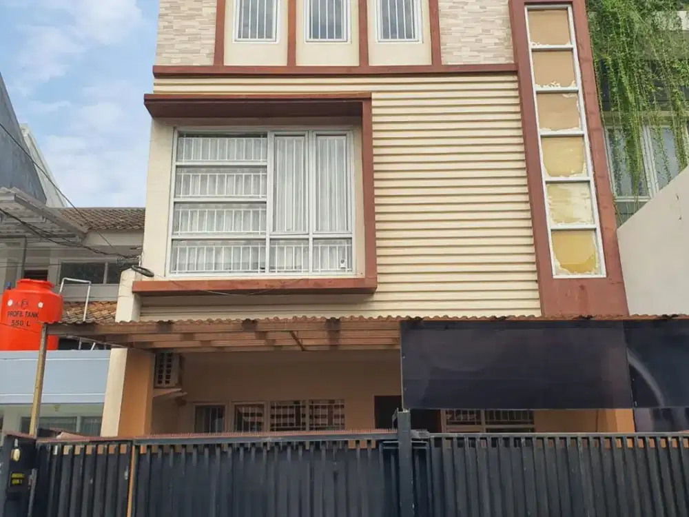DIJUAL RUMAH JANUR KUNING RESIDENCE UKU 6X17 RAPI 3 LT STRATEGIS HRG MENARIK NEGO