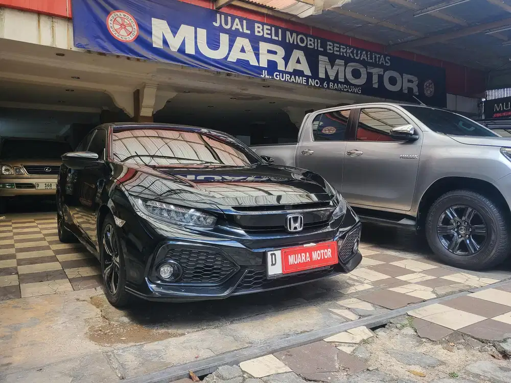 HONDA CIVIC HATCHBACK 2019 AT