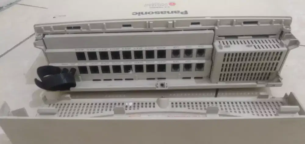 Mesin PABX PANASONIC TEM824 kapasitas 6 LINE 16 EXTENSION