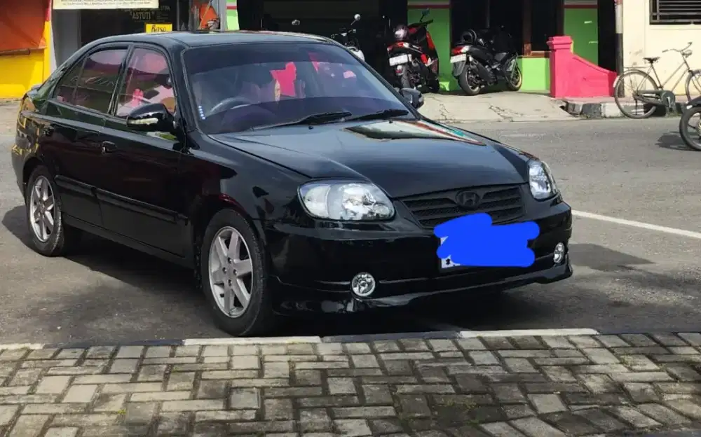 Jual cepat sedan hyundai avega 2012