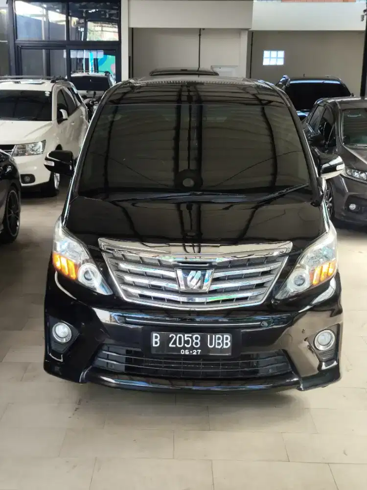 Toyota Alphard SC