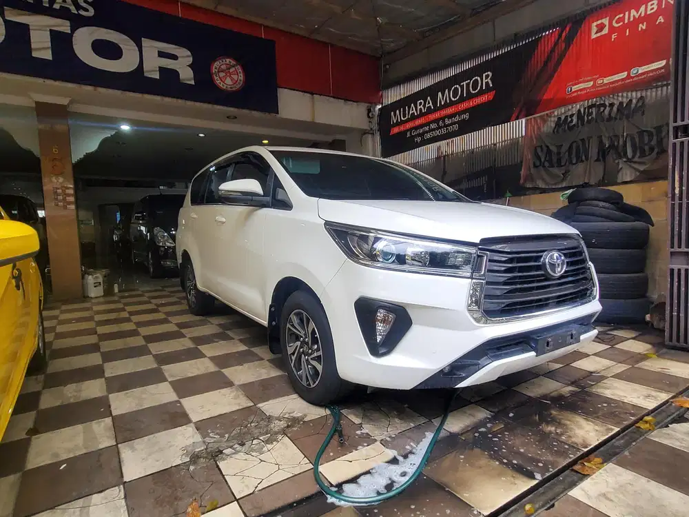 INNOVA V DIESEL AT 2021