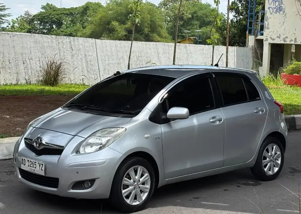 Yaris tipe J 1.5 2009 Manual asli AD