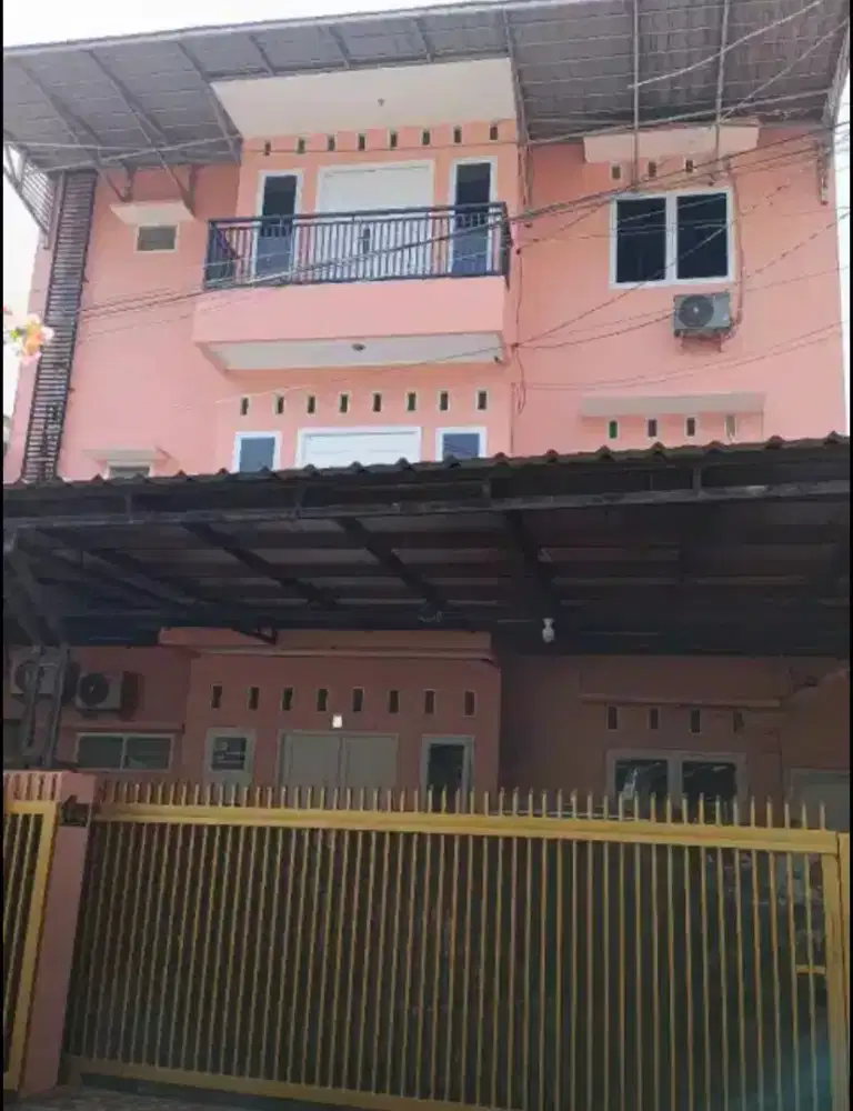 RUMAH GRESS 3 LANTAI DI RAWAMANGUN