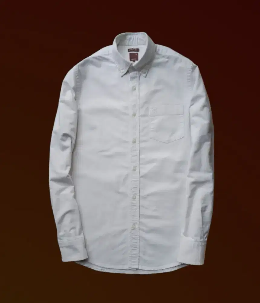 KEMEJA WOOD PUTIH POLOS, SIZE : M (LD 106-108,P71)