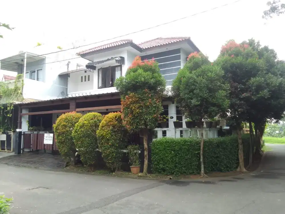 RUMAH 2 LANTAI POSISI HOOK DEKAT AEON MALL, PASAR BERSIH DAN JALAN TOL SENTUL CITY, BOGOR