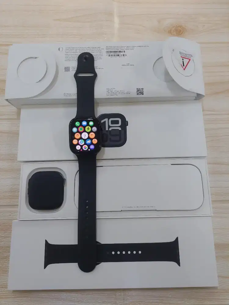 Apple Watch Series 10 46mm Second Resmi ibox BH100%