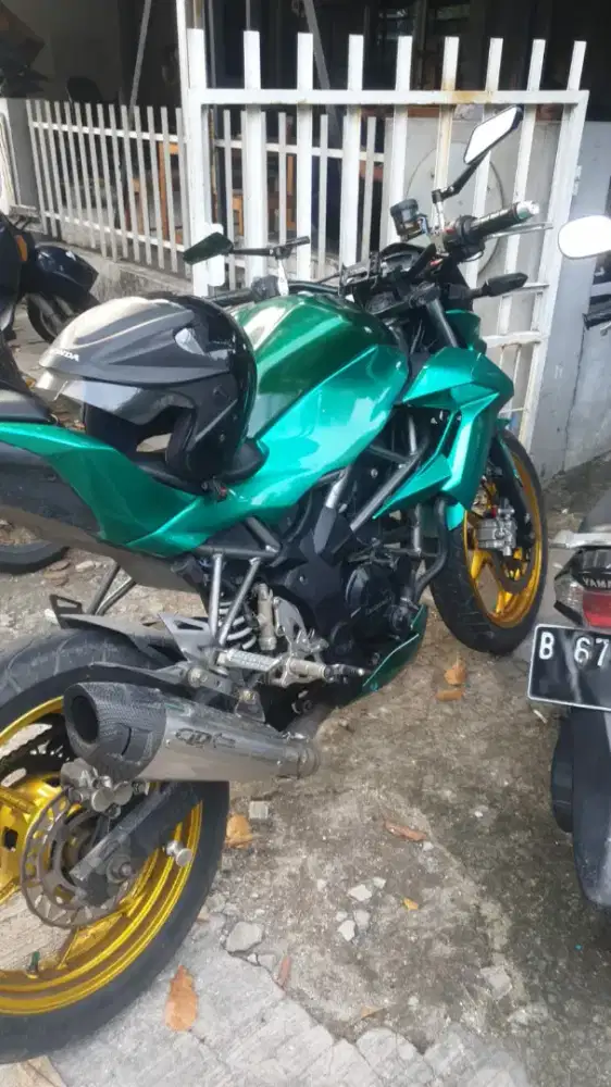 JUAL BENDA KESYANGAN NINJA 250 SL TAHUN 2014
