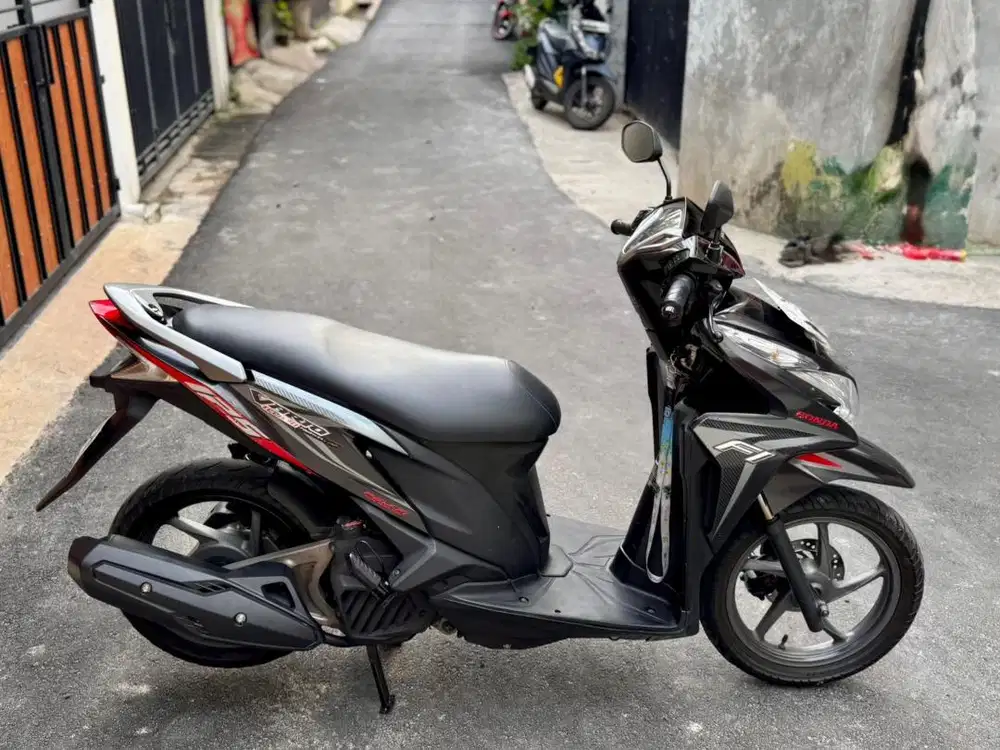 Honda Vario KZR 125 CBS MULUSSS Pajak Hidup Panjang