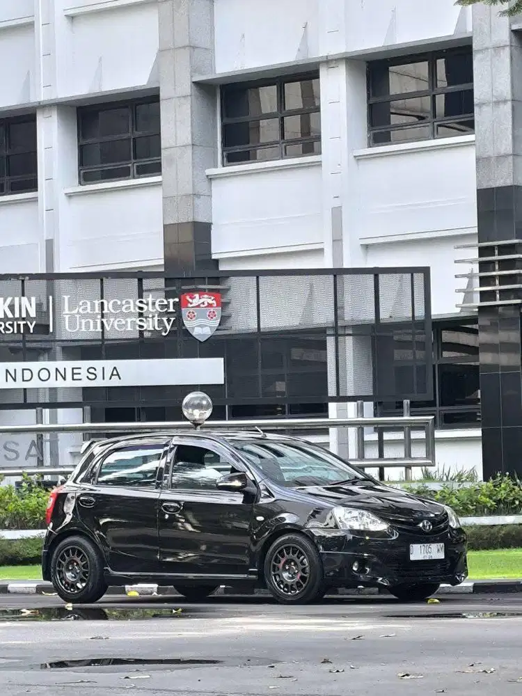 DP 19JT // TOYOTA ETIOS VALCO G 1.2 MT 2013