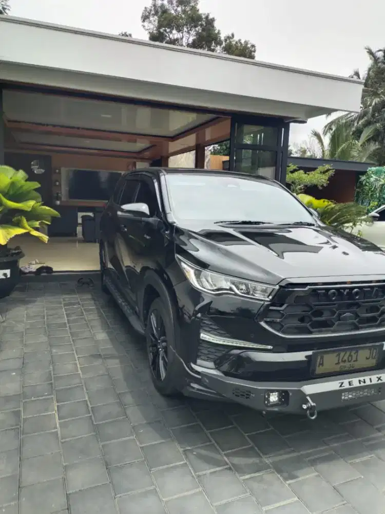 Toyota Innova Zenix hybrid