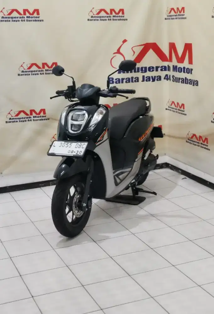 Istimewa Km 400 Honda Genio CBS Tahun 2025 Warna Hitam