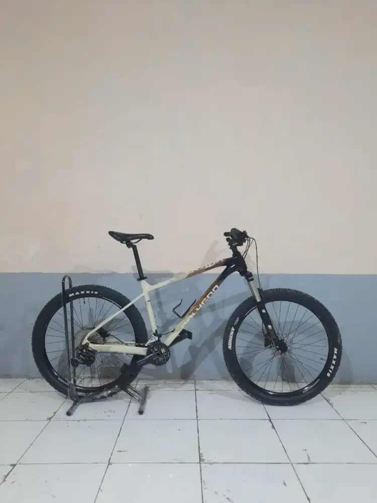 POLYGON XTRADA 6 TAHUN 2022