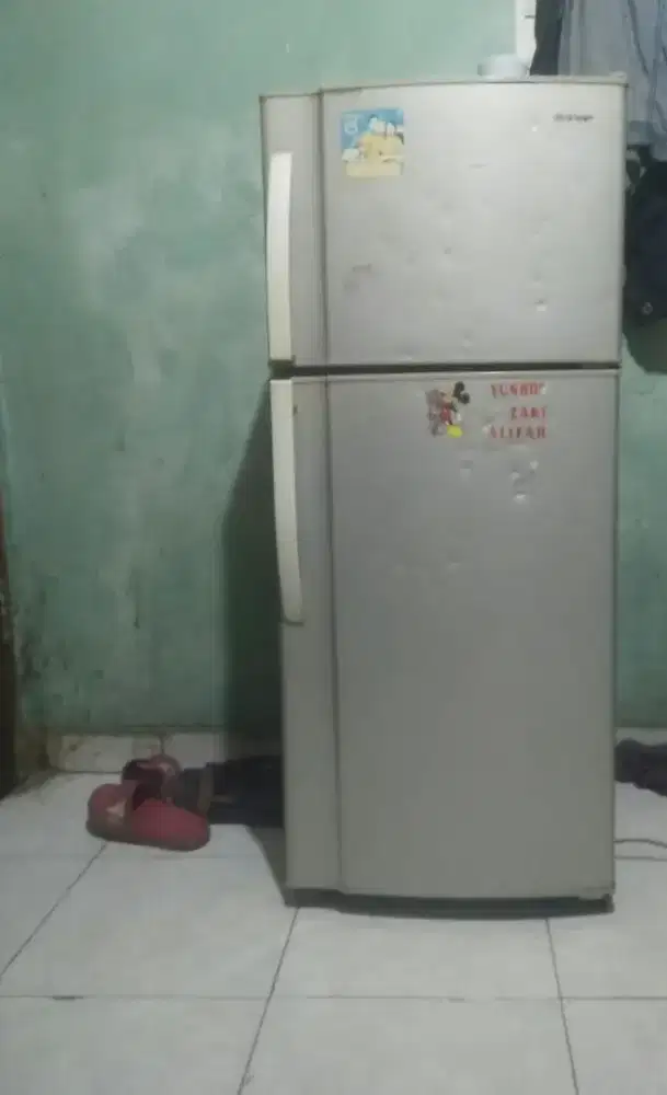 kulkas 2 pintu merk sharp