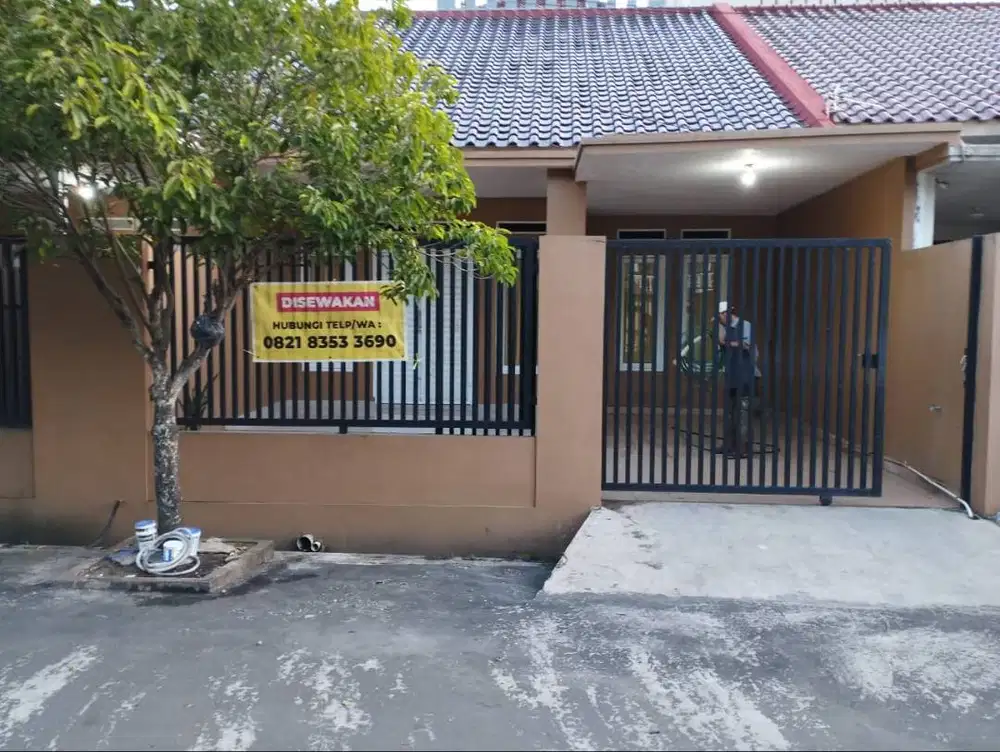 Disewakan Rumah Minimalis 3 Kamar Posisi Strategis dekat Yayasan IBA