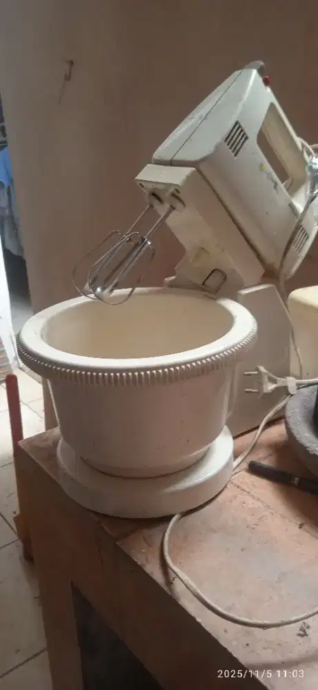 Jual Mesi Jahit Singer, Mixer Kue, Juice, Oven, Gergaji Frame dll