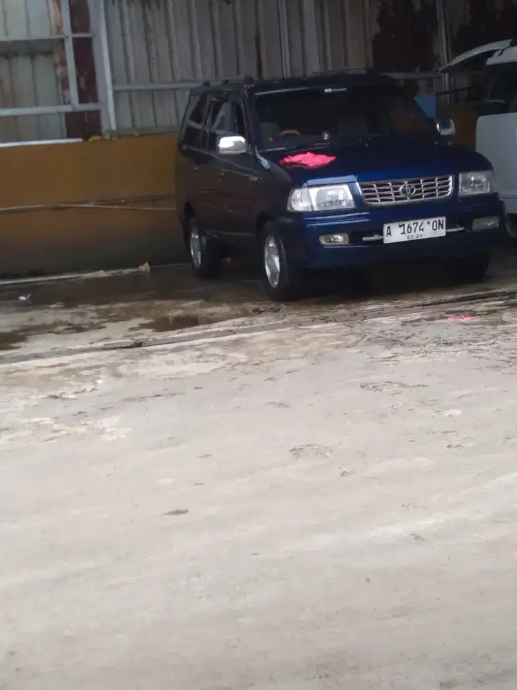 Jual mobil Toyota kijang LGX Efi tahun 2002