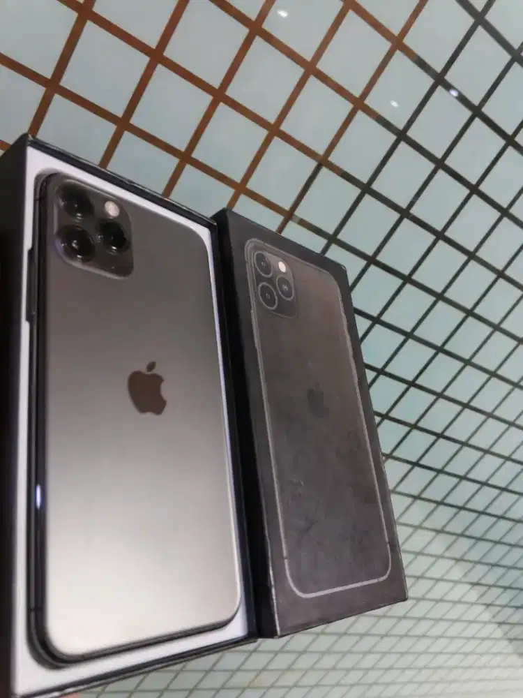 iphone 11 pro 256gb emqng top