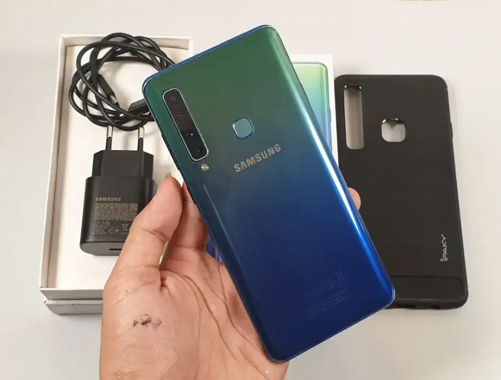 Samsung Galaxy A9 2018 NFC 6/128 Fullset Resmi SEIN