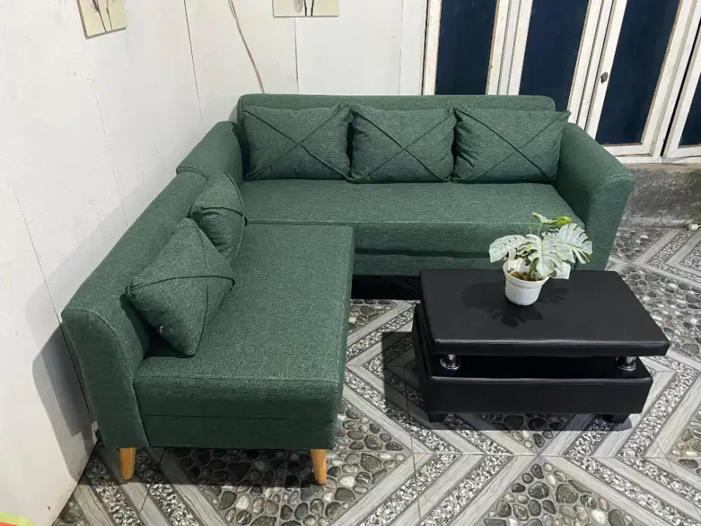 Sofa pojok minimalis
