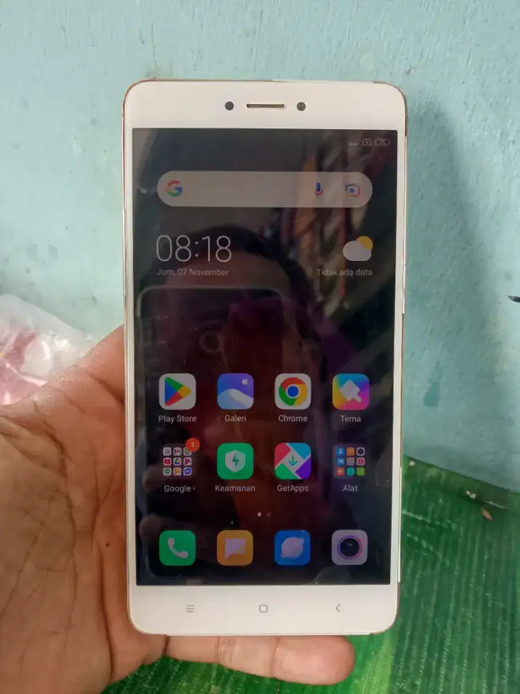 Lokasi sunter 

Xiomi Note 4 batangan Ram 3/32 kondisi normal Minus B