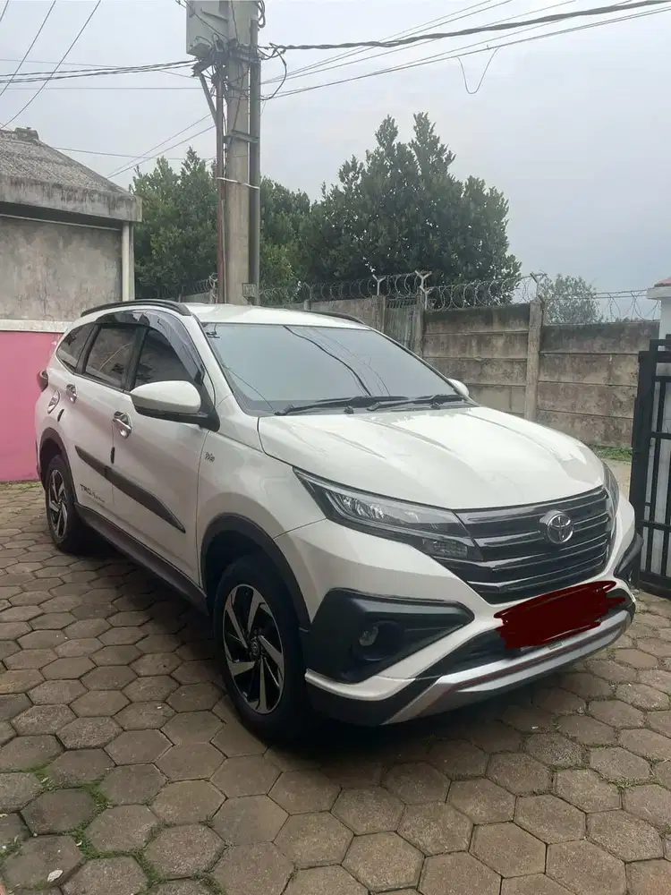 Dijual Cepat Toyota Rush TRD Sportivo A/T 2021 Plat F Genap Putih
