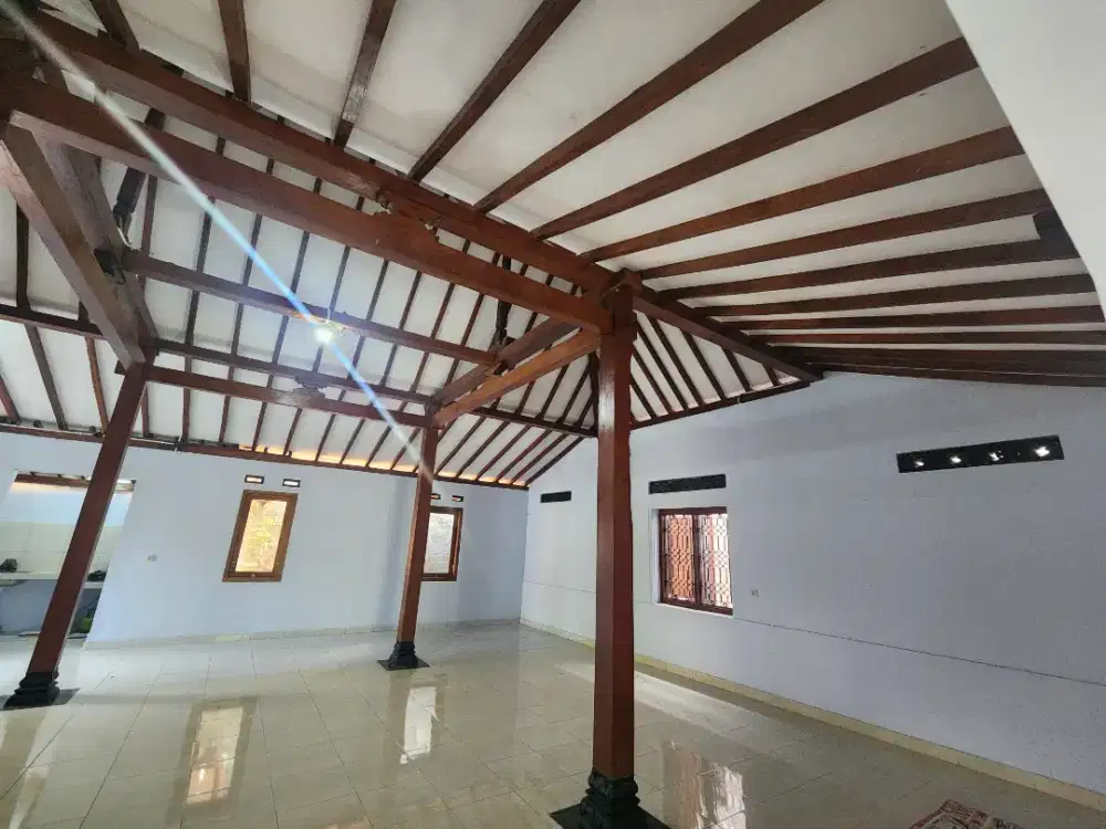 Dikontrakkan Rumah Joglo Limasan Baru Renov Bersih Indah Nyaman