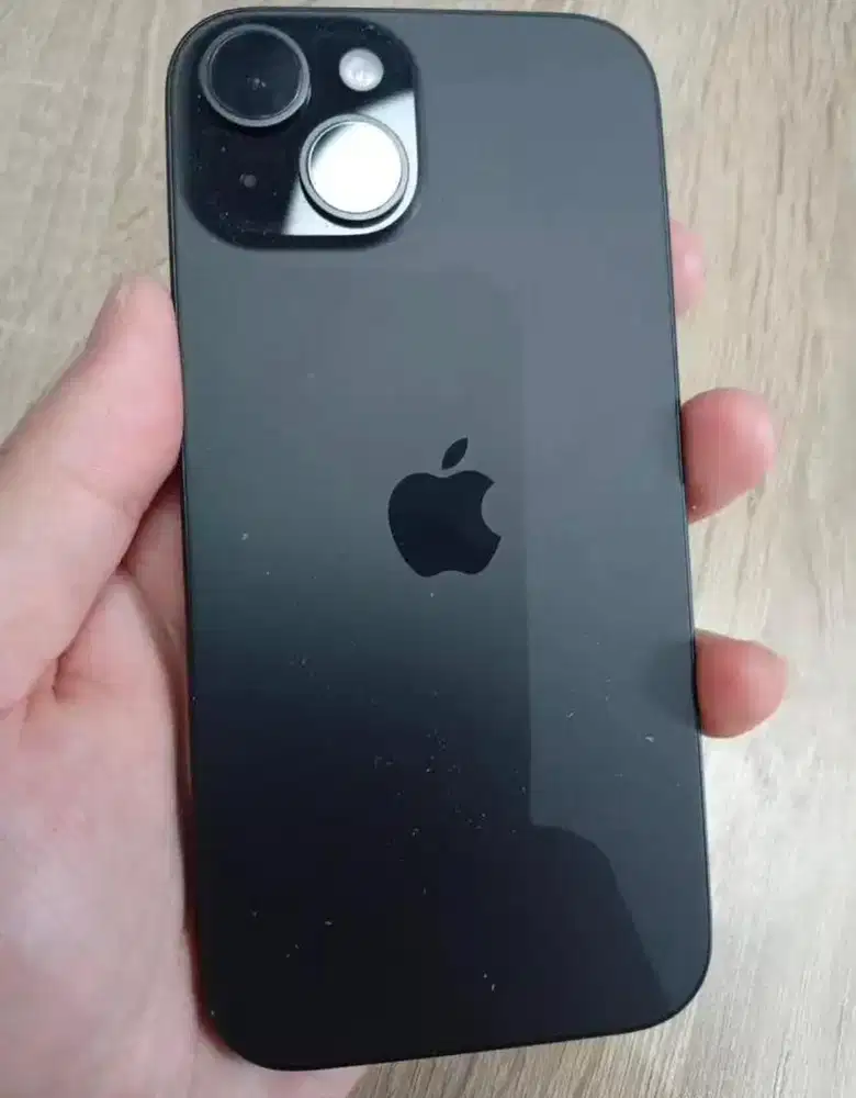 Di jual iphone 15 basic 128 gb