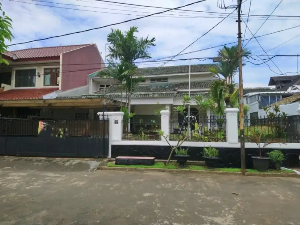 RUMAH NYAMAN LINGKUNGAN ASRI JATIWARINGIN