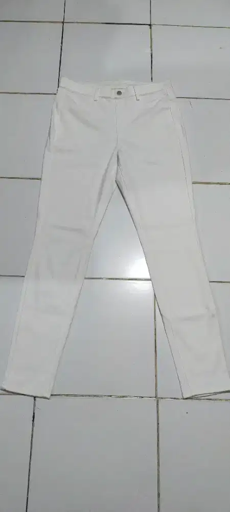 Celana Uniqlo Wanita size L