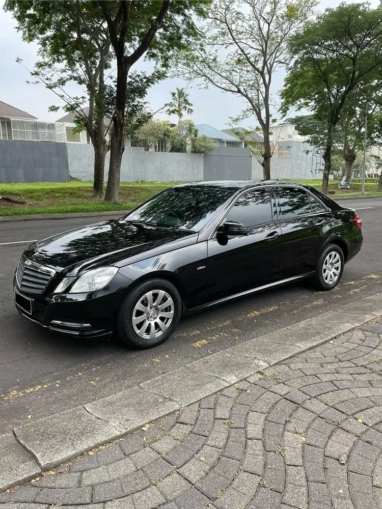 Mercedes-Benz E200 2012 Bensin