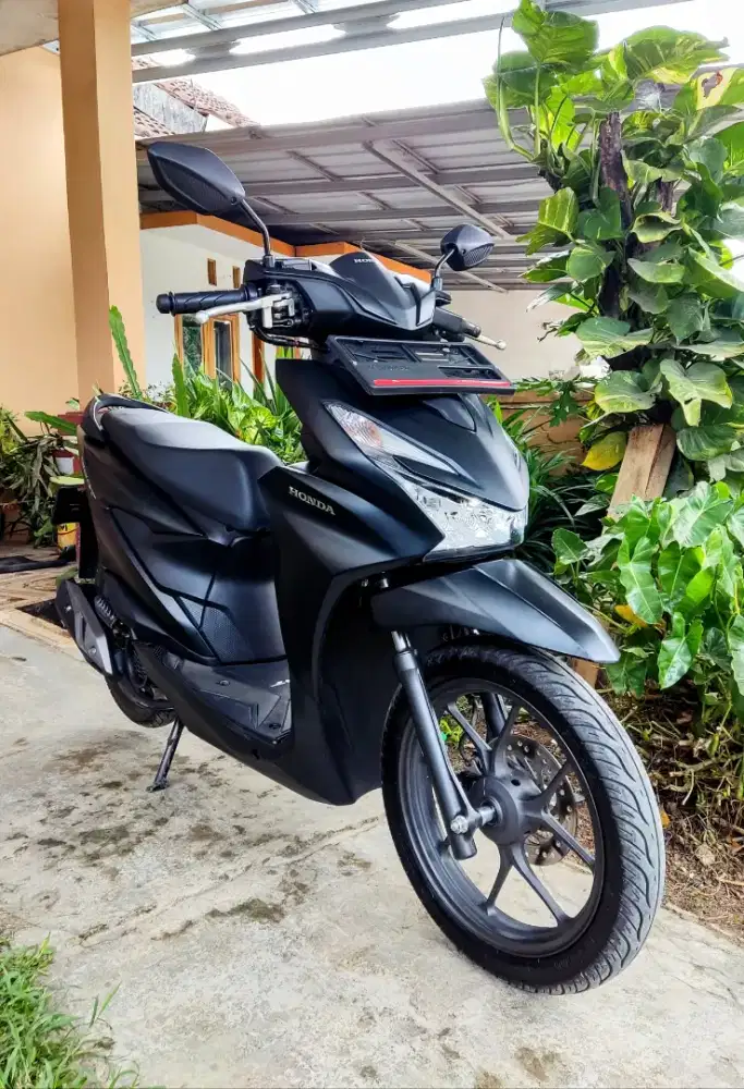 HONDA BEAT DELUXE SMARTKEY (ISTIMEWA)