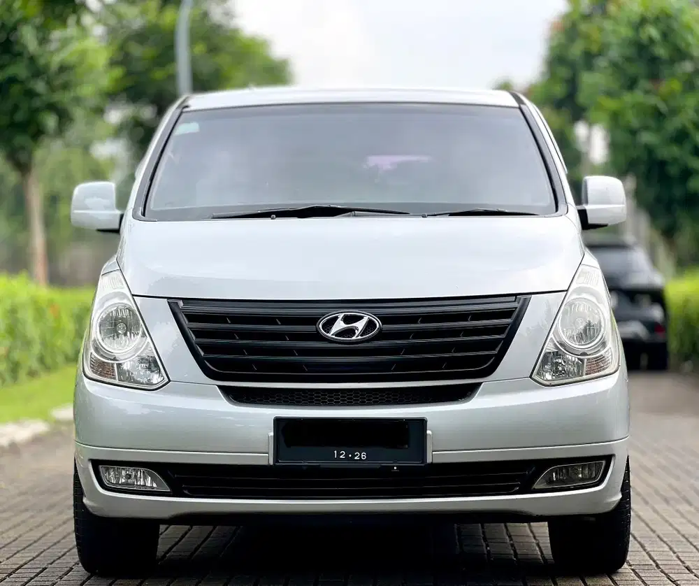3 baris Pjk Pjg Low KM 120rb an Hyundai H-1 H1 2.4 XG Bensin AT 2011