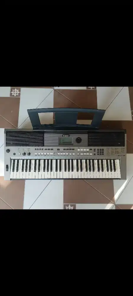 YAMAHA Psr E443 like' new flashdisk