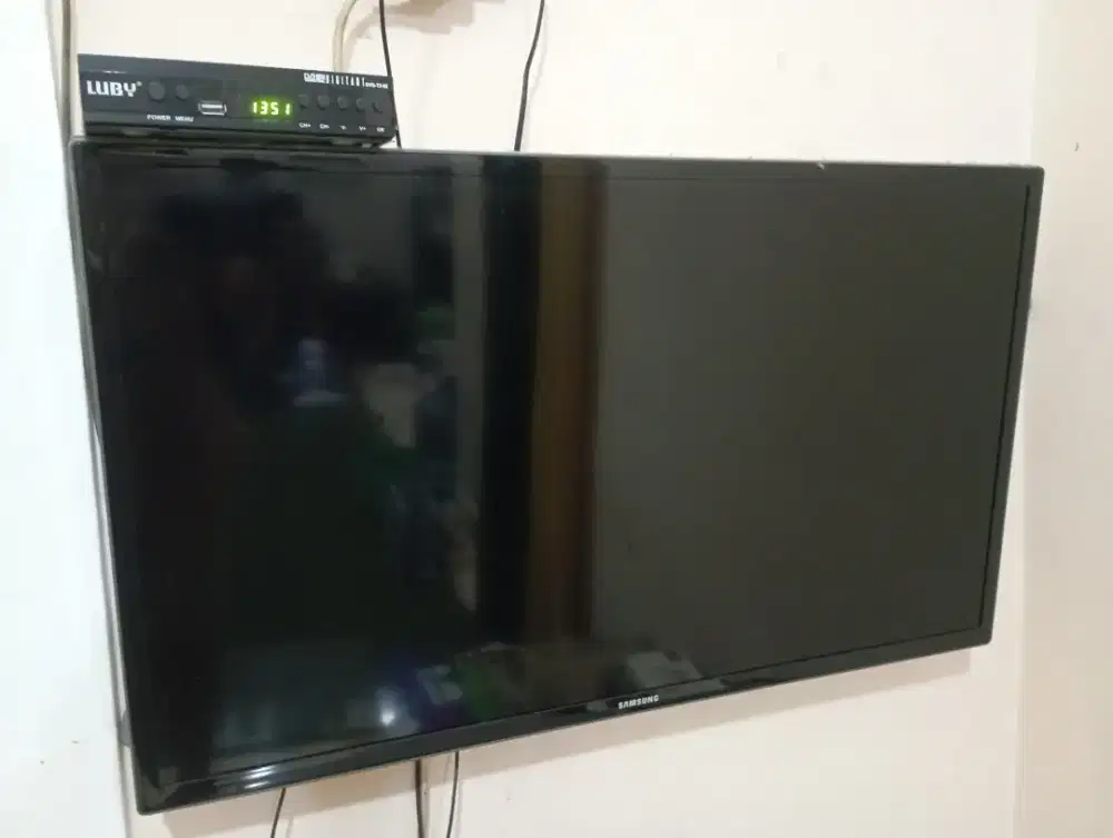 TV SAMSUNG LED TV SERIES 4 4000 32 inchi