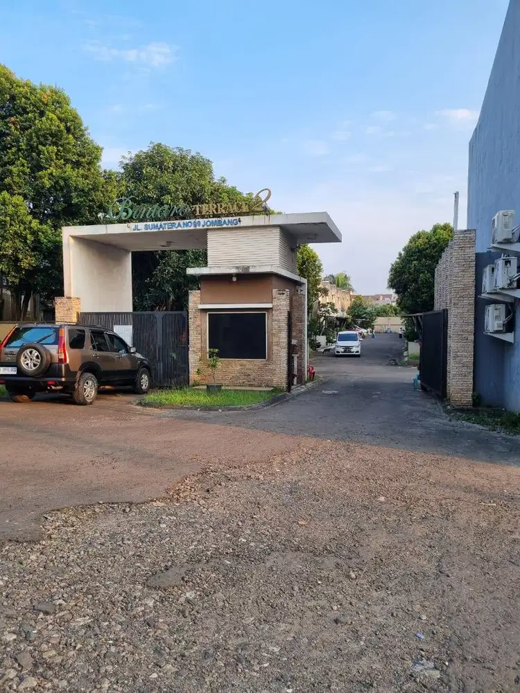 Disewakan Rumah Bintaro Terrace 2, Dekat Tol dan Stasiun Kereta Api