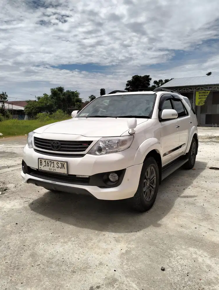 Toyota Fortuner 2014 Bensin