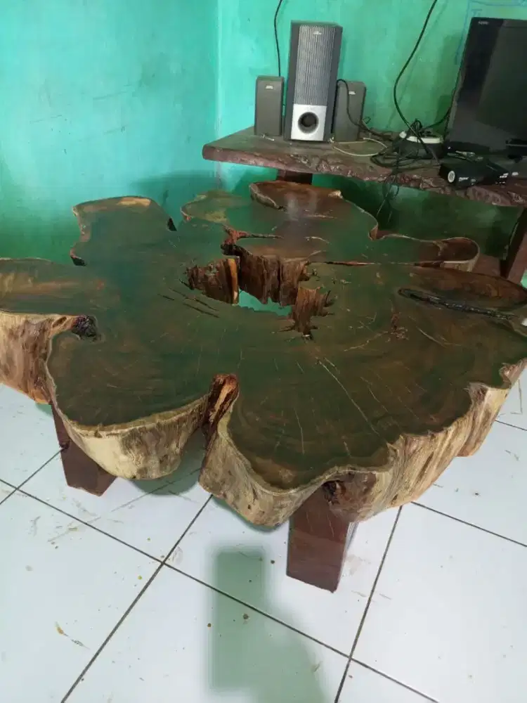 MEJA KAYU ACASIA UTUH SOLIT