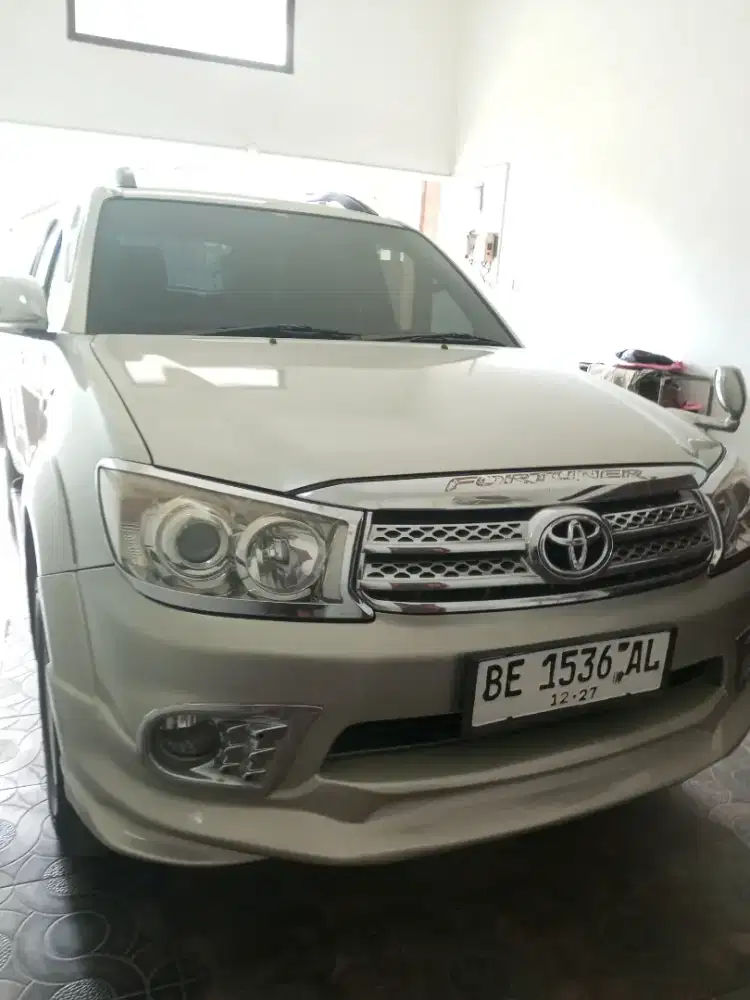 Fortuner G lux /AT 2010